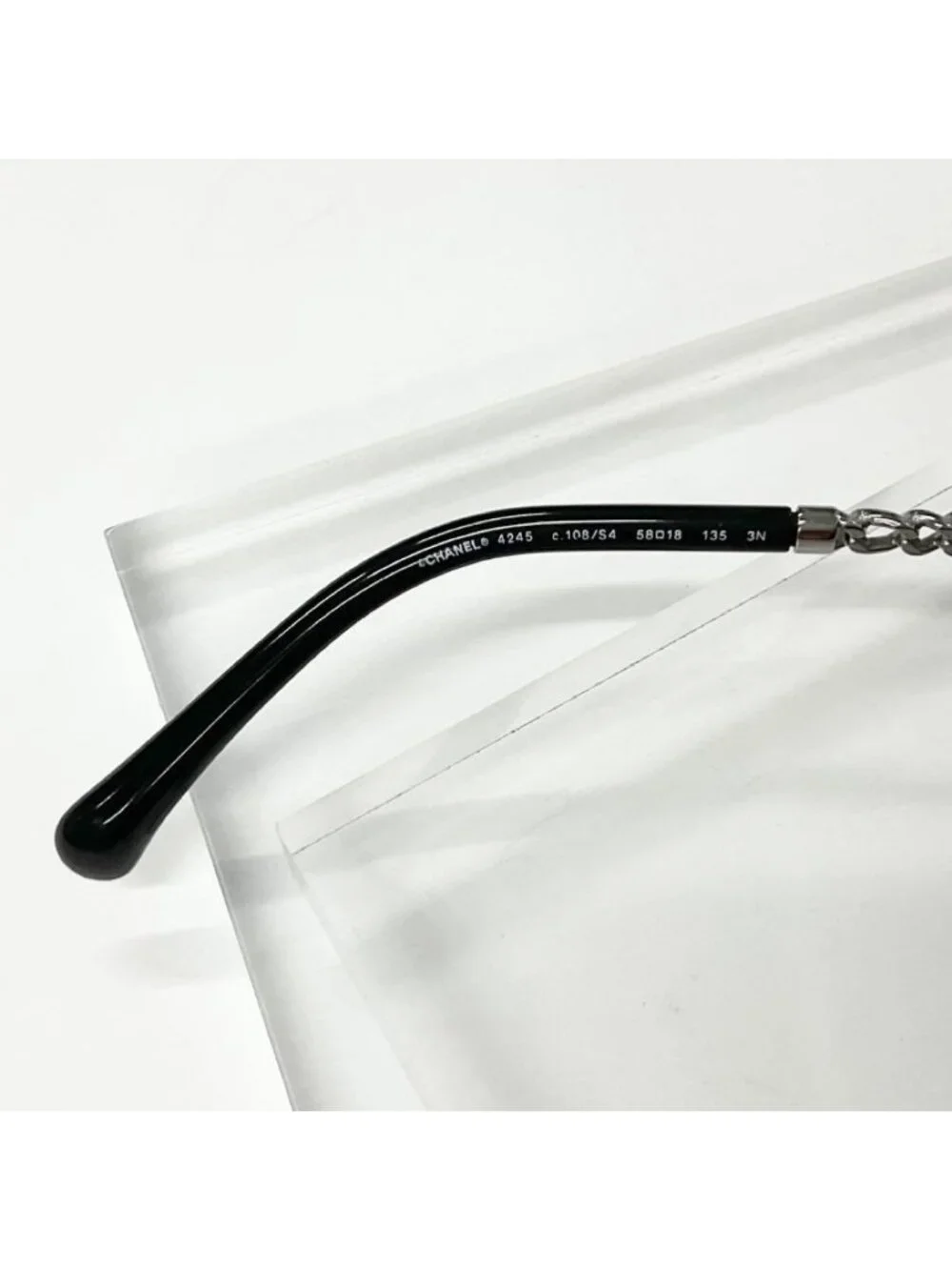 Chanel Sunglasses CC Logo Chain Eyewear Black